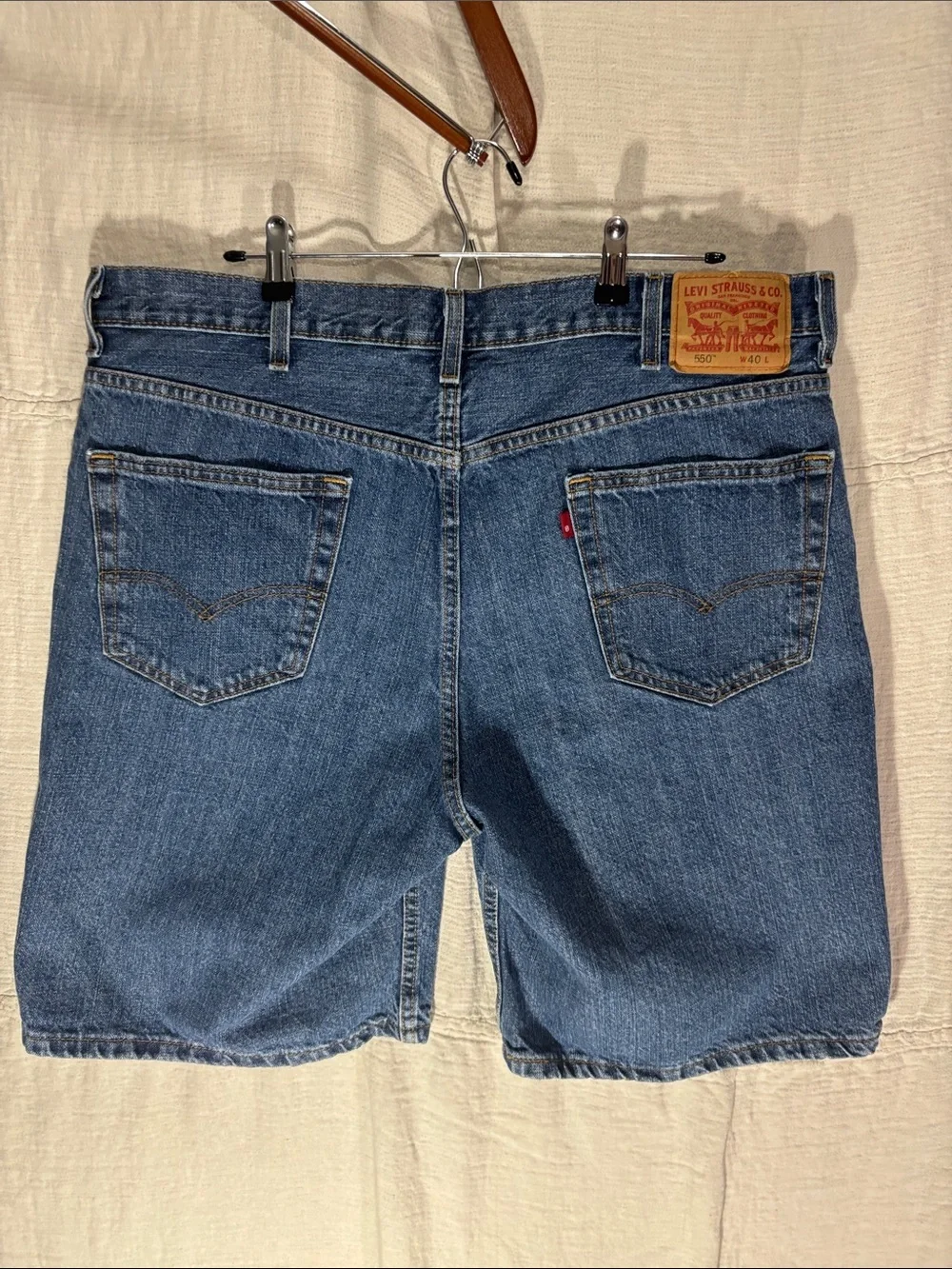 Vintage 90s Levi's 550 Relaxed Fit Denim Shorts Made in USA Size 40 Blank Tab